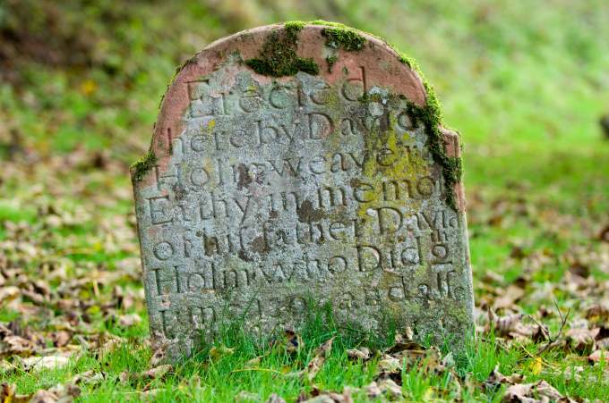 Gravestone in the East Church Cromarty